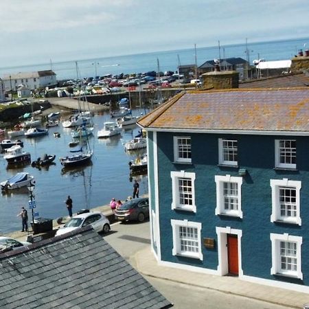 Hive Townhouse Hotel Aberaeron Exterior photo