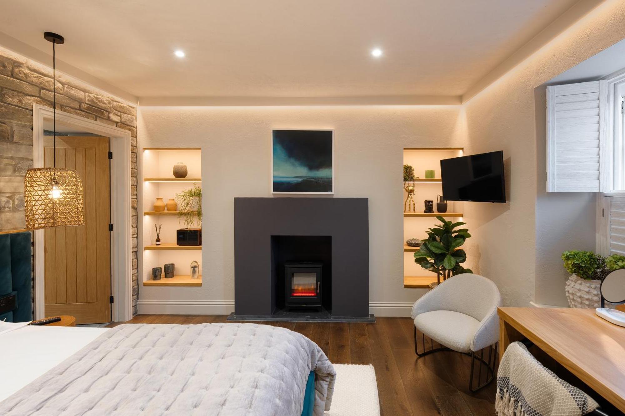 Hive Townhouse Hotel Aberaeron Exterior photo
